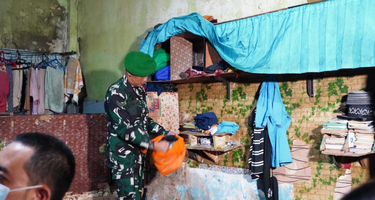 Foto Babinsa Koramil 07 Tenayan Raya Giat keamanan