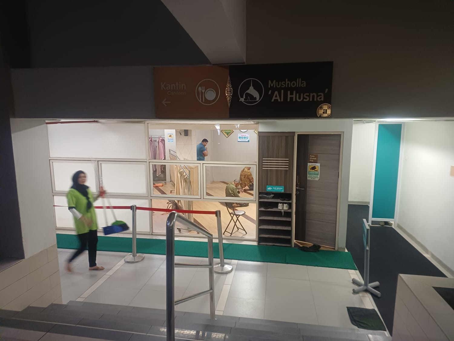 Ruang bawah RS Awal Bros Ahmad Yani