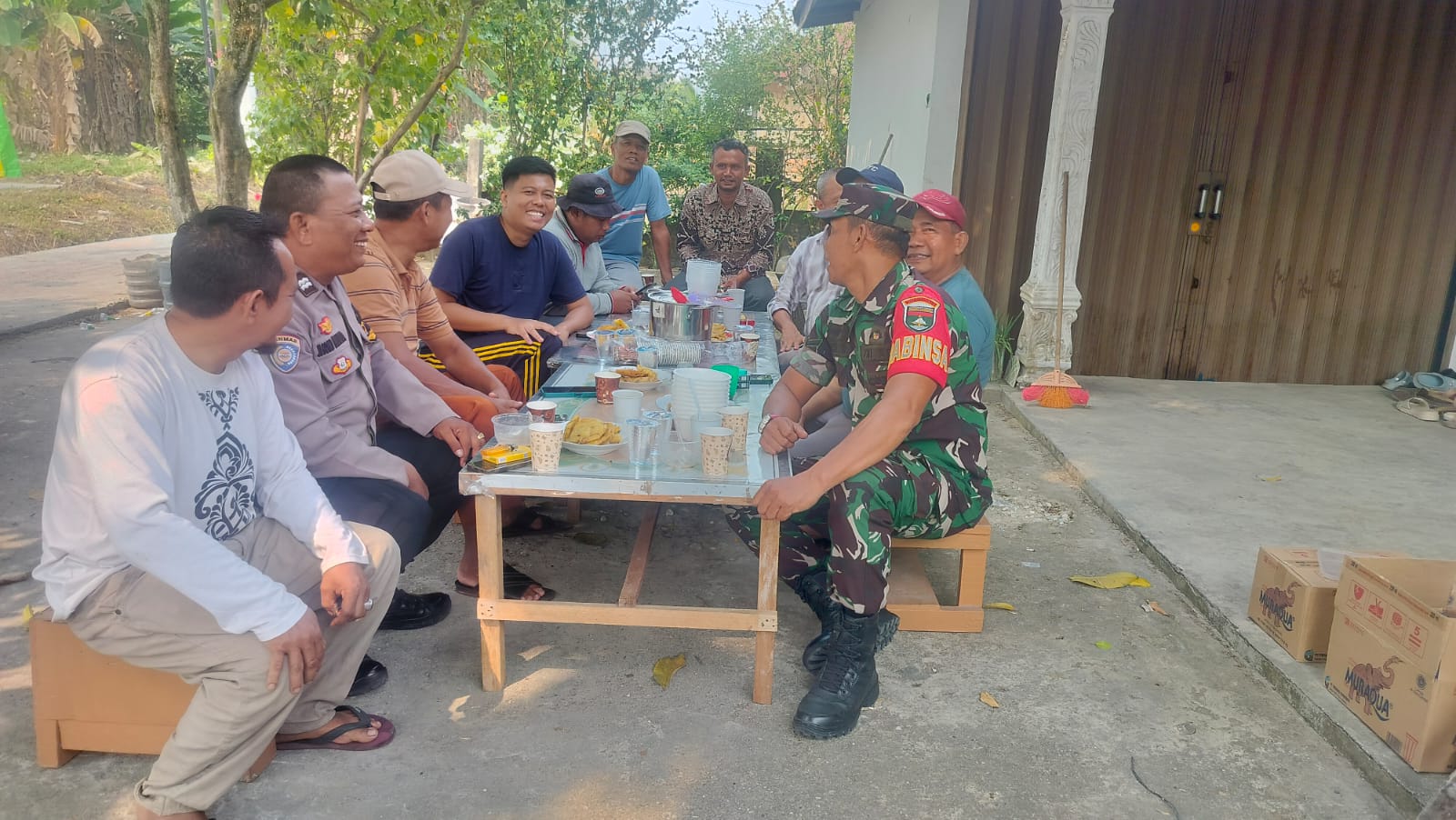 Giat Komsos Babinsa 07 Tenayan Raya